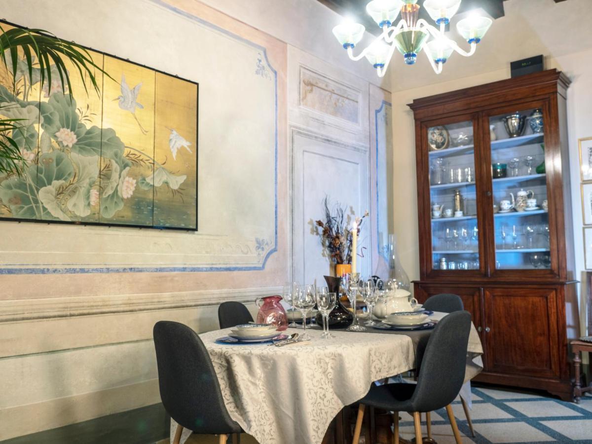 Luxury - Elegante Appartamento Nel Cuore Di Lucca Kültér fotó