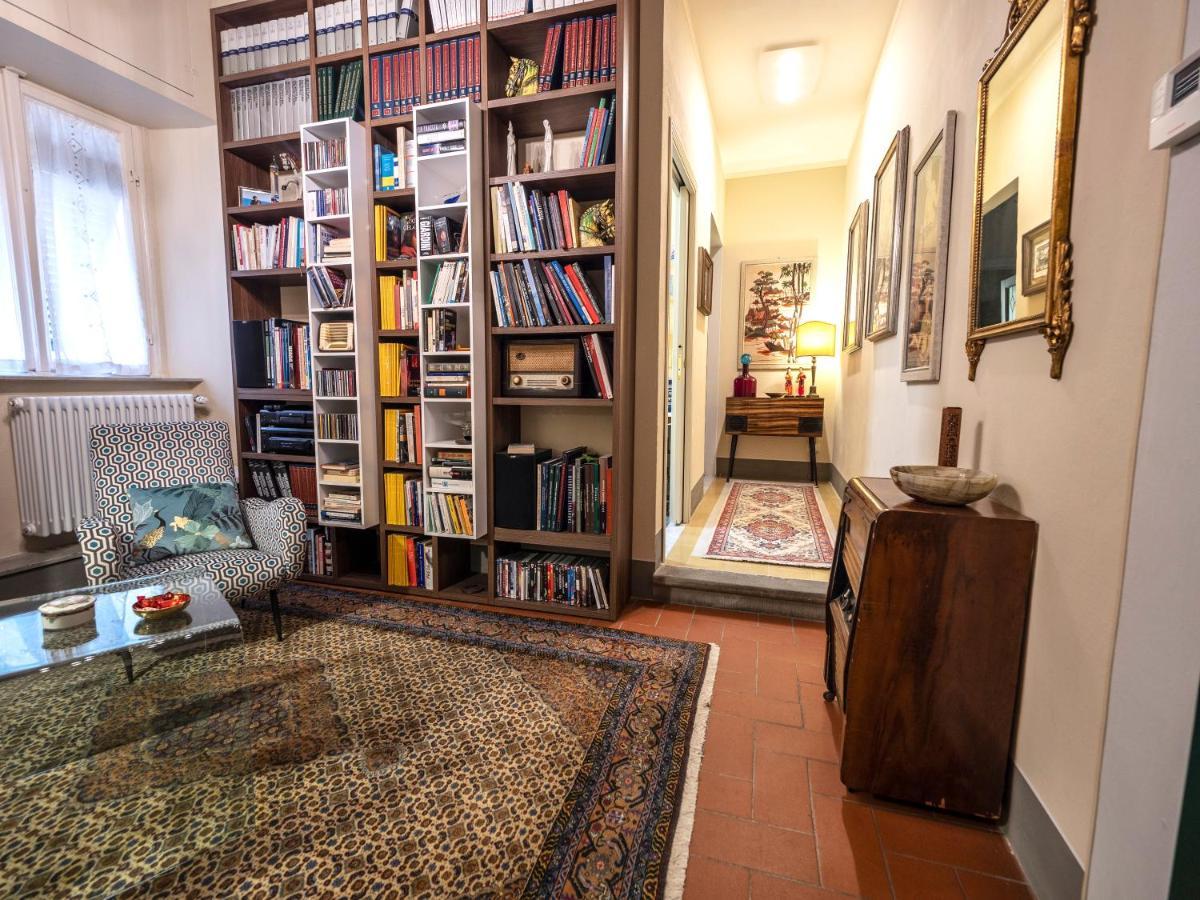 Luxury - Elegante Appartamento Nel Cuore Di Lucca Kültér fotó
