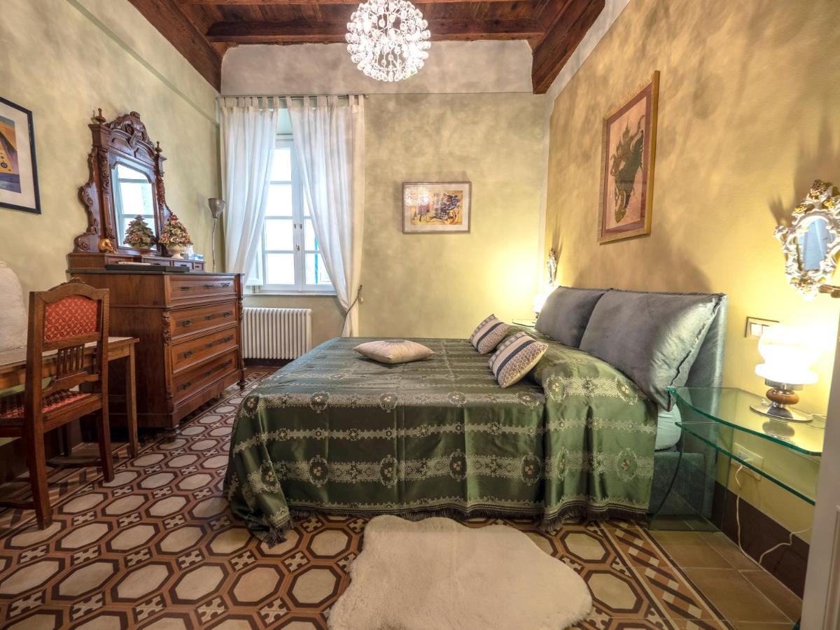 Luxury - Elegante Appartamento Nel Cuore Di Lucca Kültér fotó